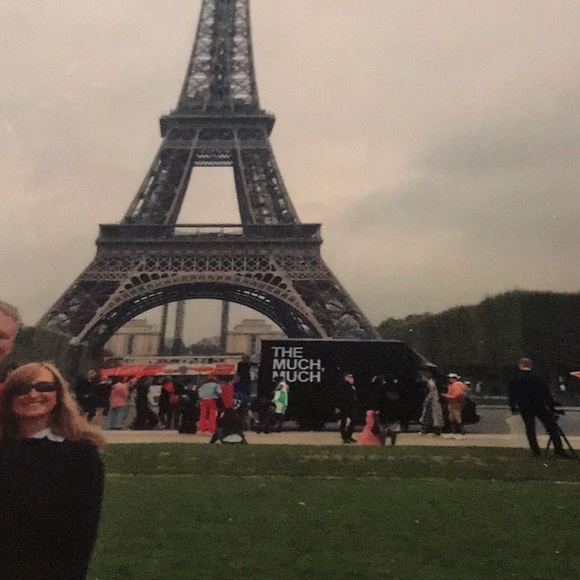 Meet Your Posher - Picture 2 of 8